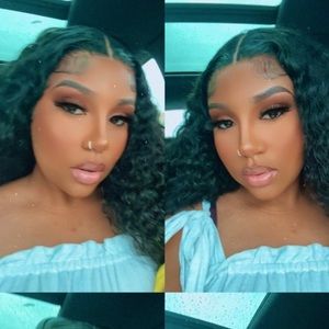 Meet your Posher, Iyonna